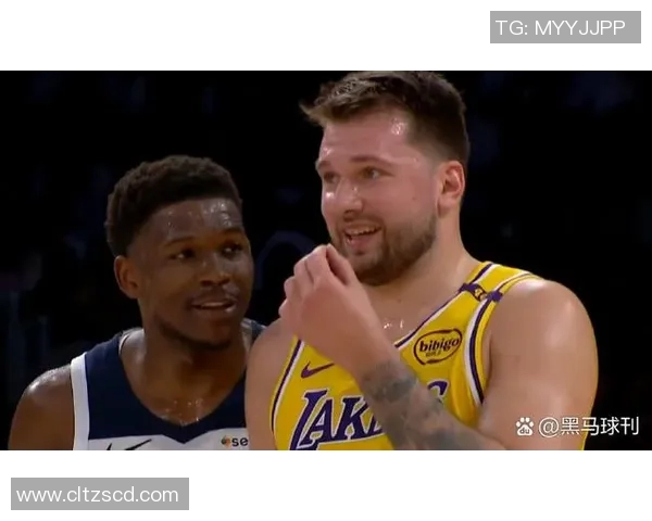 东契奇49+11+8湖人大胜森林狼 华子31分里夫斯25+7+11