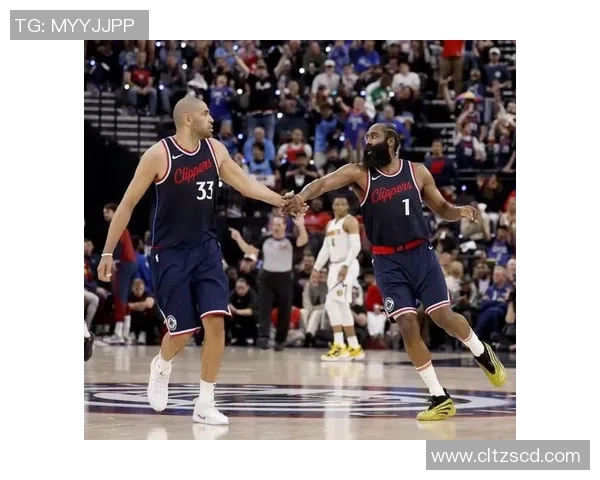 快船4连胜别忘了这3配角!巴图姆强硬输出,洛佩斯+邓恩统治攻守 快船4连胜别忘了这3配角!巴图姆强硬输出,洛佩斯+邓恩统治攻守